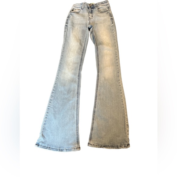 KanCan Estilo Jeans size 1 (24) with inseam 33 soft/ stretchy denim - Picture 1 of 7
